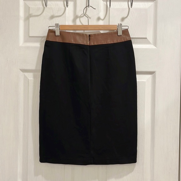 Neiman Marcus Knee Length Pattern Skirt - Picture 7 of 14